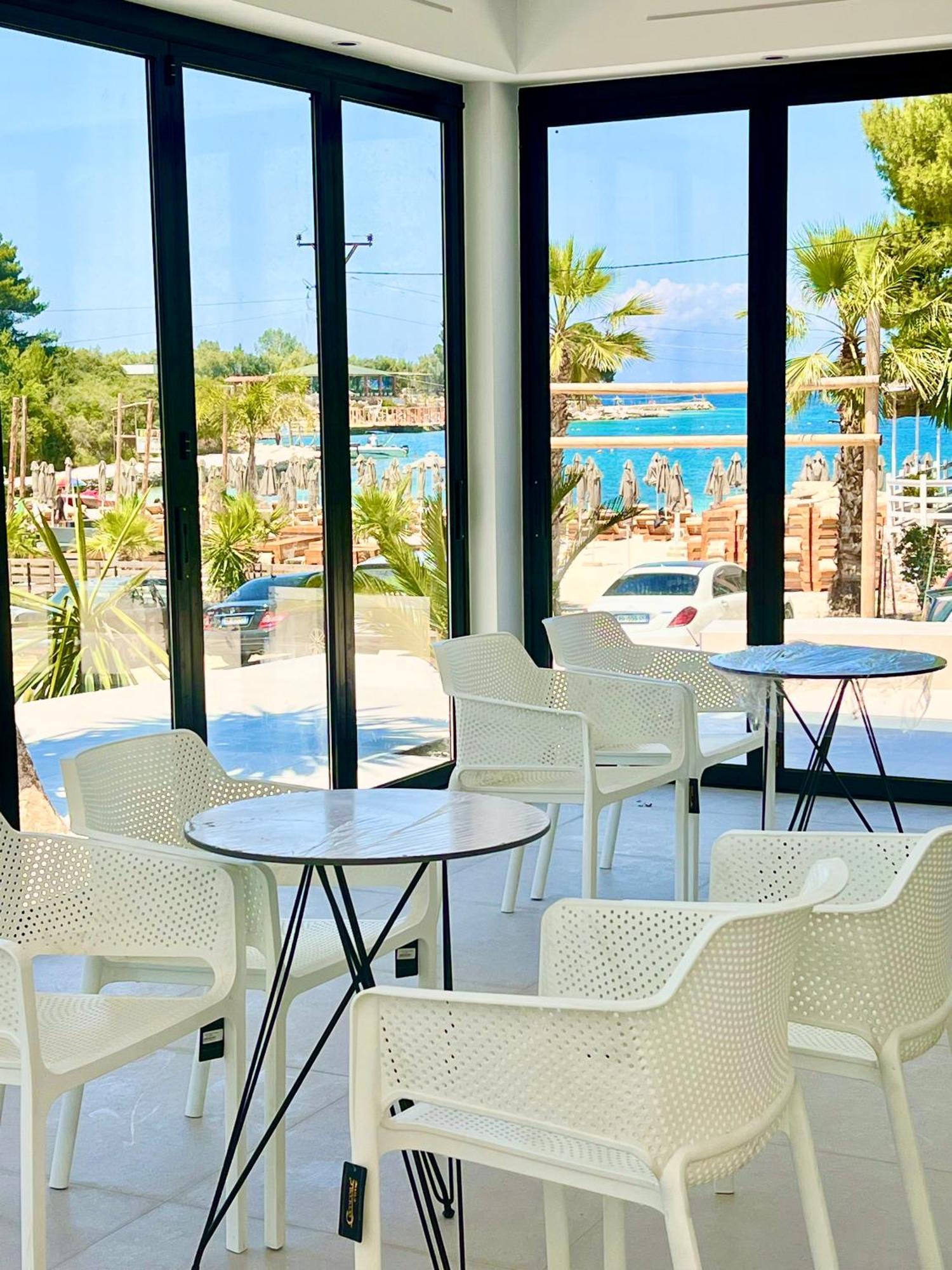 Hotel Vip Bujari Ксамил Екстериор снимка