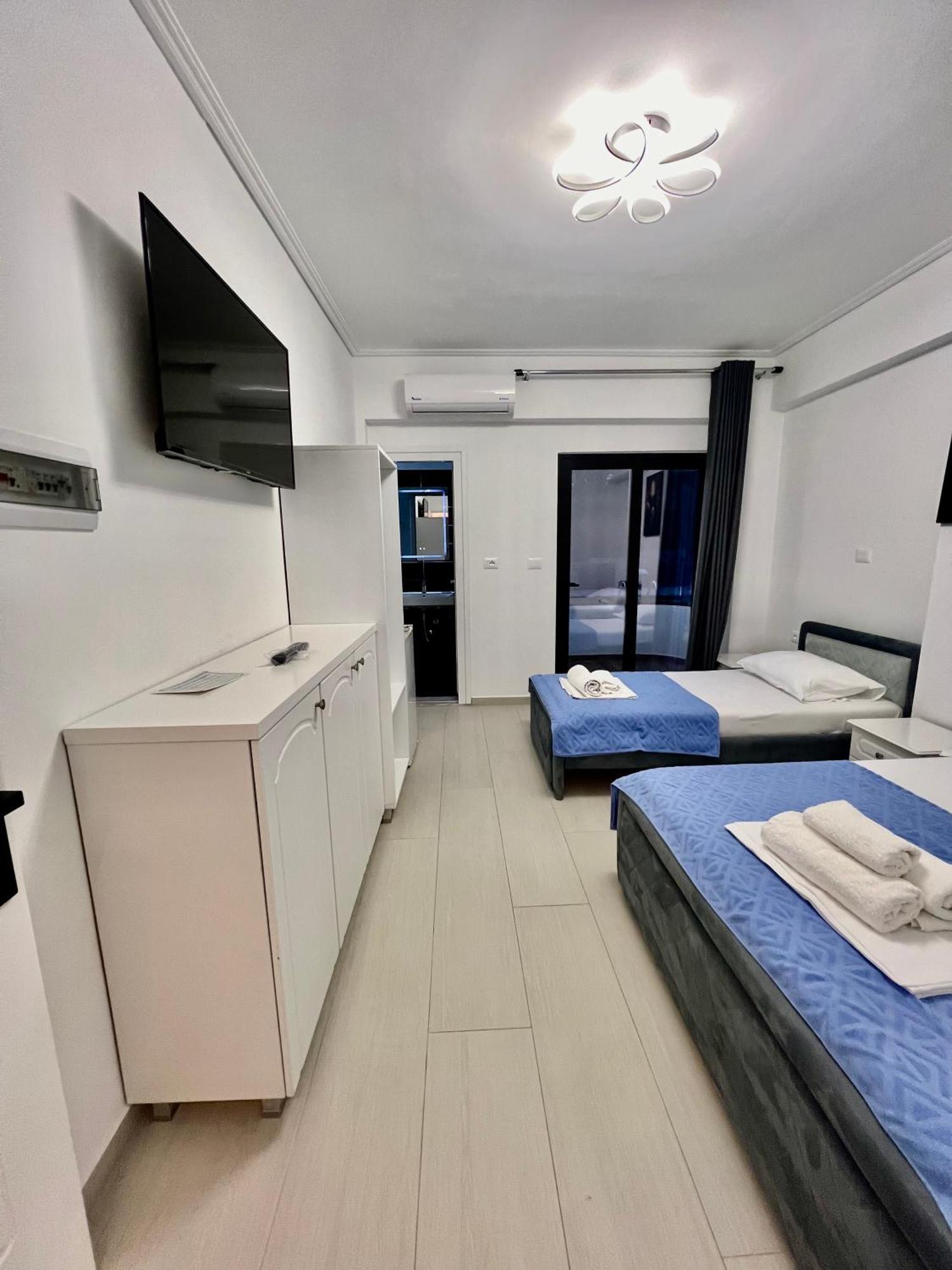 Hotel Vip Bujari Ксамил Екстериор снимка